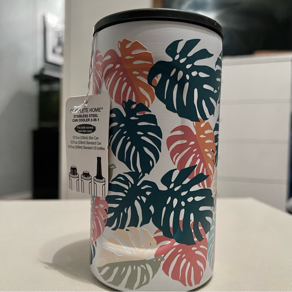 Complete Home Stainless Steel Can/Cooler Koozie NWT